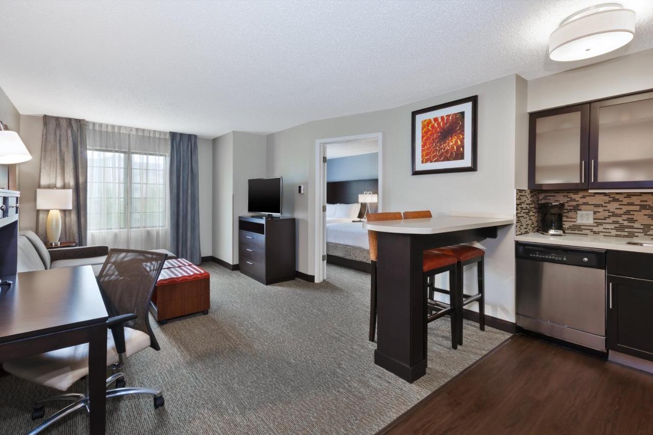 Staybridge Suites Detroit-Utica By Ihg Exterior foto